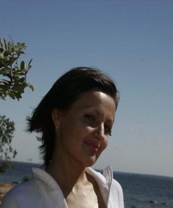 <p class='ppt-number'>221 779 + PIN 618</p><p class='ppt-pricing-de'>1,99 Euro/Min.</p>