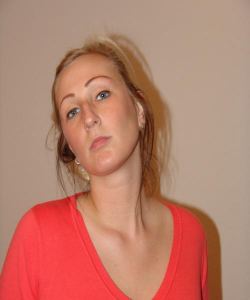<p class='ppt-number'> 221 779 + PIN 693</p><p class='ppt-pricing-de'>1,99 Euro/Min.</p>